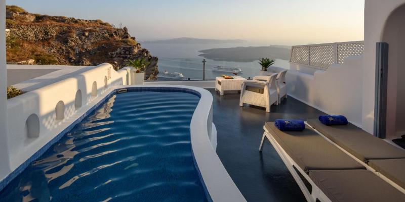 Deluxe Villa with Plunge Pool and Indoor Hot Tub image 4