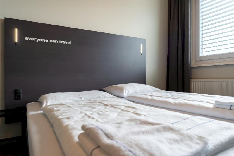 Single Room image 2