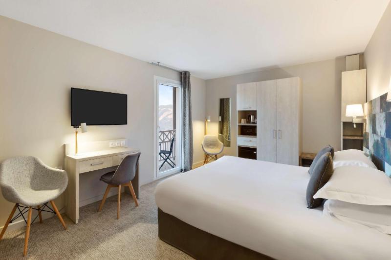 Best Western Plus Hyeres Cote D'Azur - image 41