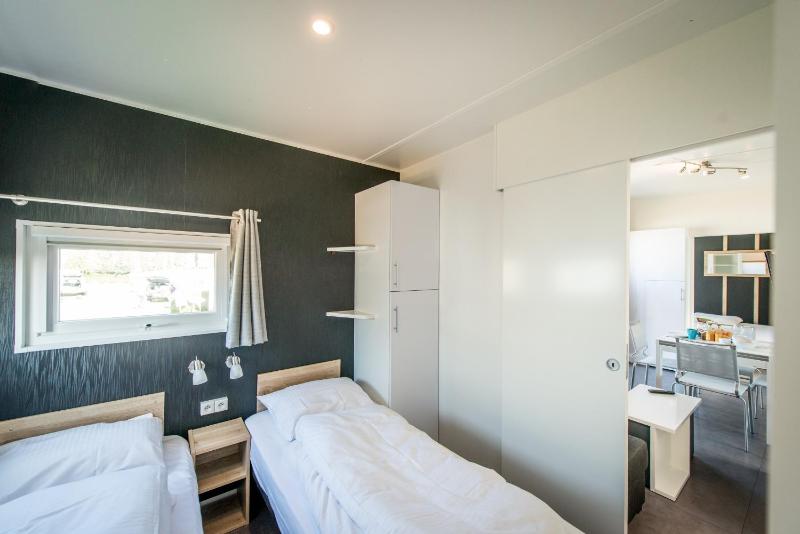 Two-Bedroom Bungalow image 4