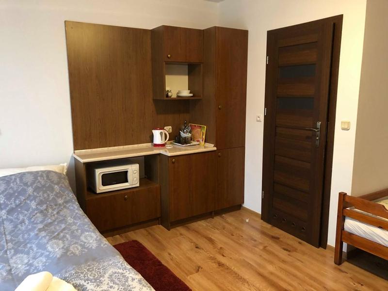 Standard Quadruple Room image 4