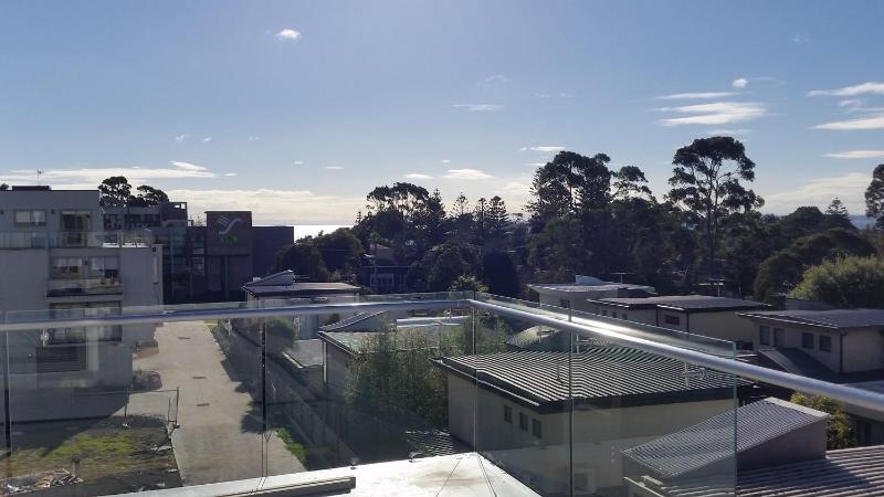 Apartments in Phillip Island Towers - Block C - image 6