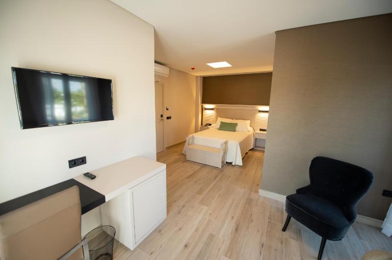 Junior Suite image 4