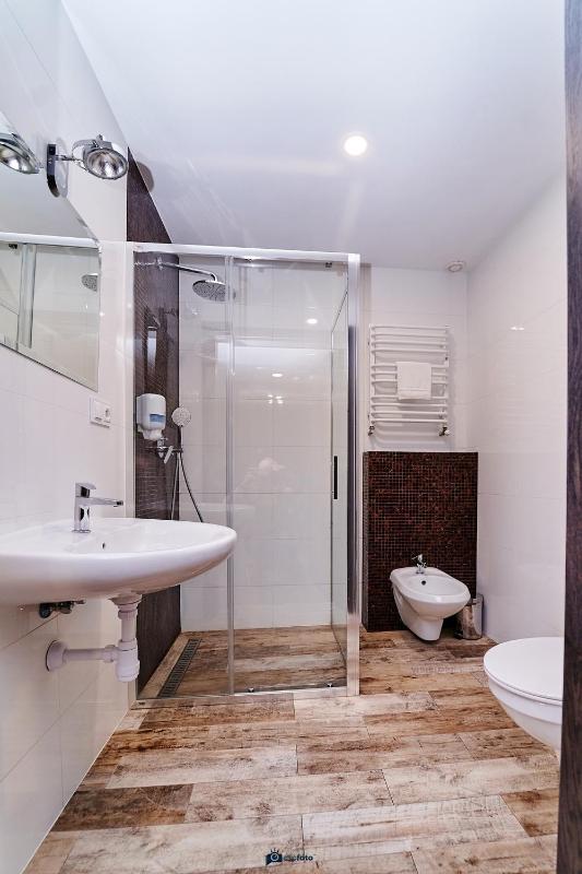Standard Triple Room image 4