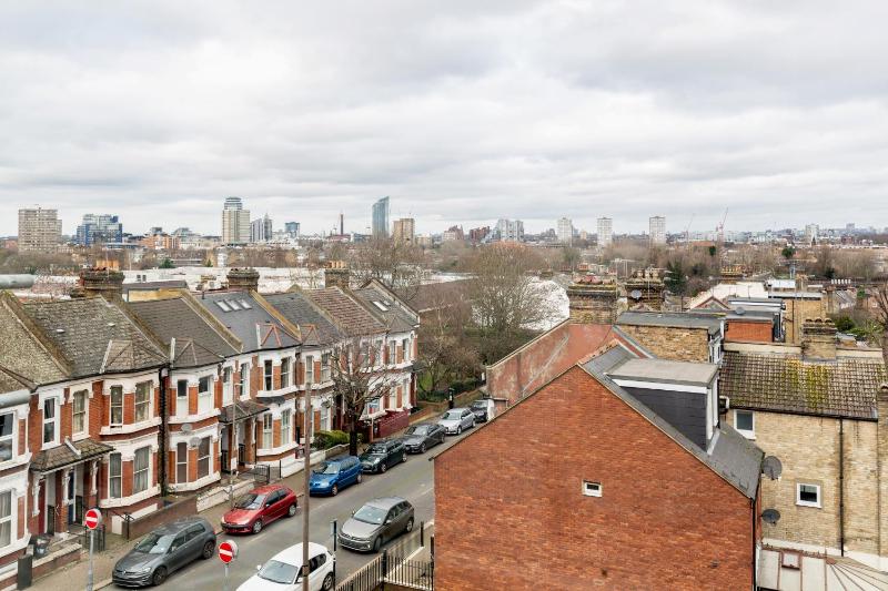 Standard Apartment image 3