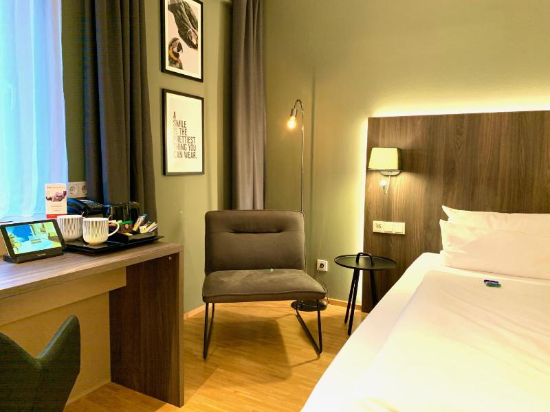 Double Room Smart image 3