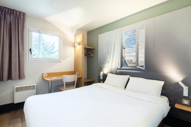 Double Room - Disability Access image 3