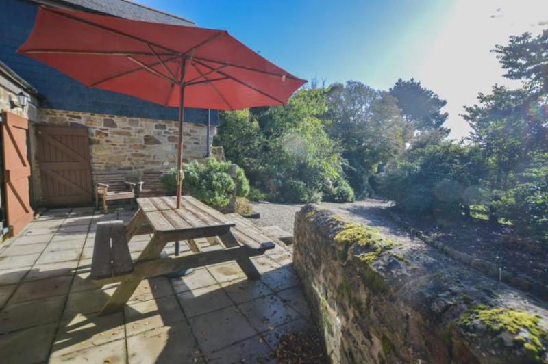 Church Close Cottage - image 28