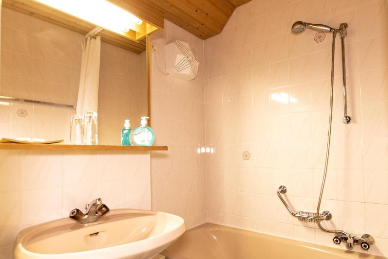 Large Double Room image 1