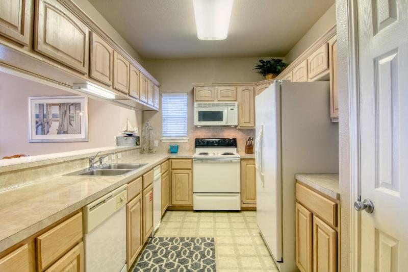 Three Bedroom Apartment image 3