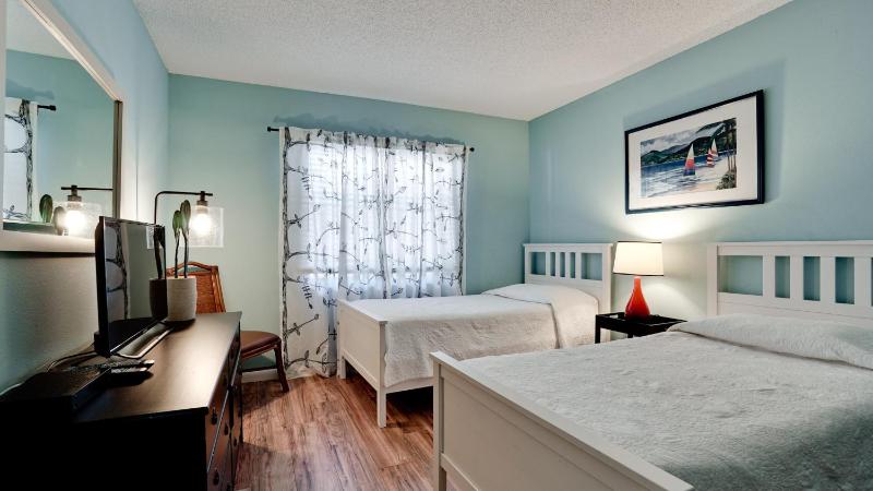 Shorewalk Vacation Villa - image 12