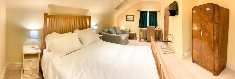 Deluxe Double Room image 1