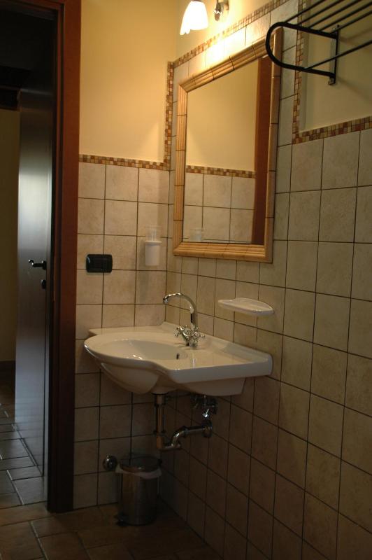 Two-Bedroom Apartment (6 Adults) image 2