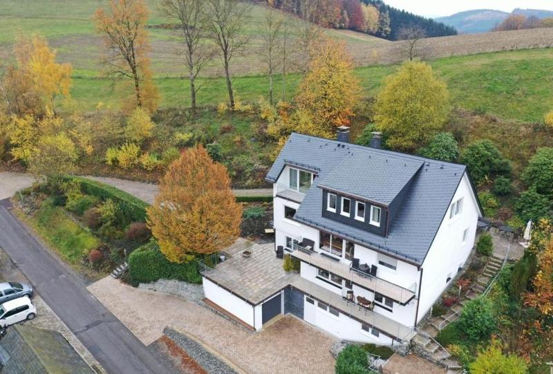 Auwers Haus komplett zur Alleinnutzung - 3 Wohneinheiten Images