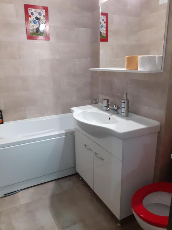 Skyline Central Apartment - image 42