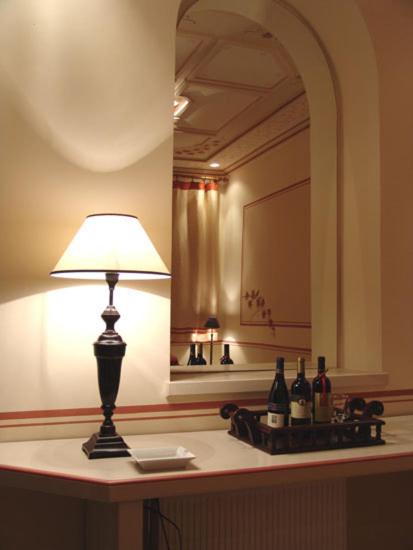 Standard Double Room image 3