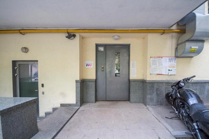 Apartment with Balcony image 2