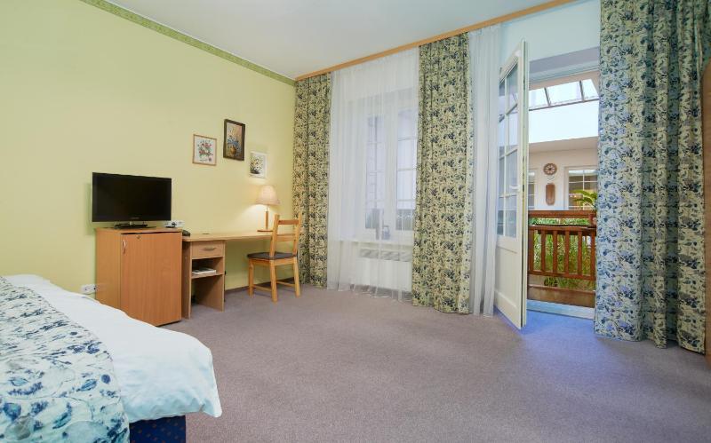 Angel Town Hall Apartments - image 11