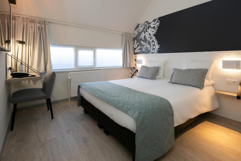 Comfort Double Room with Shower image 4