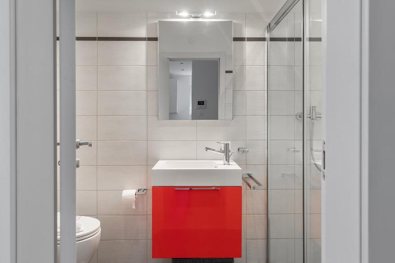 Montarina Apartment by Quokka 360 - Charming Accommodation Just a Few Minutes from the City Centre - image 17