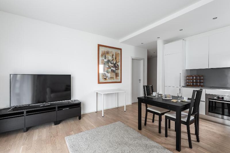 One-Bedroom Apartment image 2