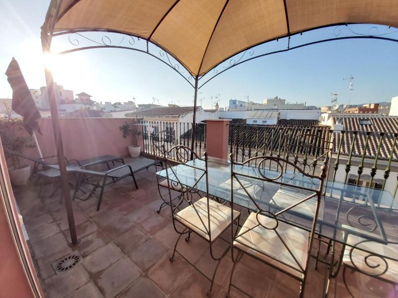 Del Parque Flats Central - image 3