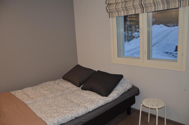 One-Bedroom Cottage with Sauna image 3