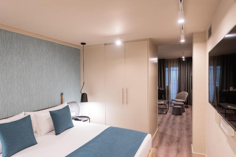 Atenea Rekord Suites Barcelona - image 13