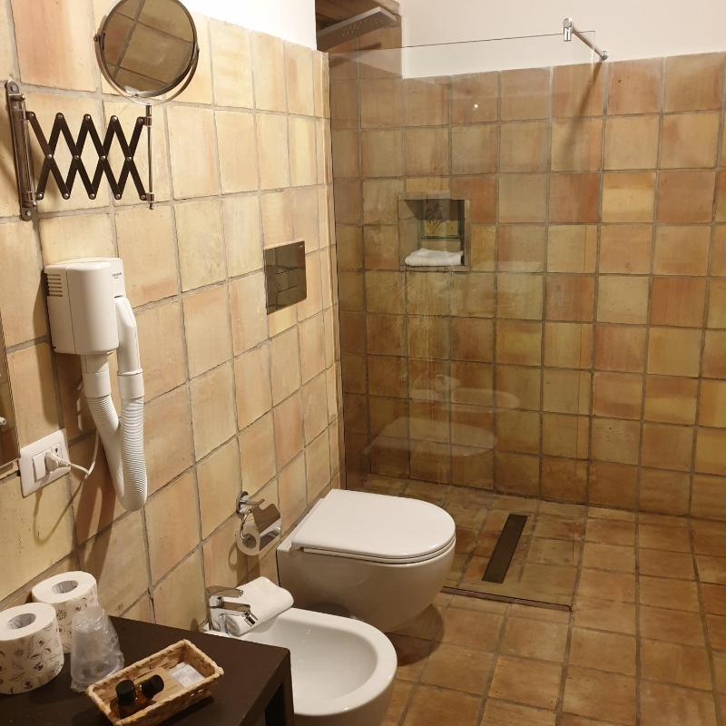 Double Room - Ground Floor image 2