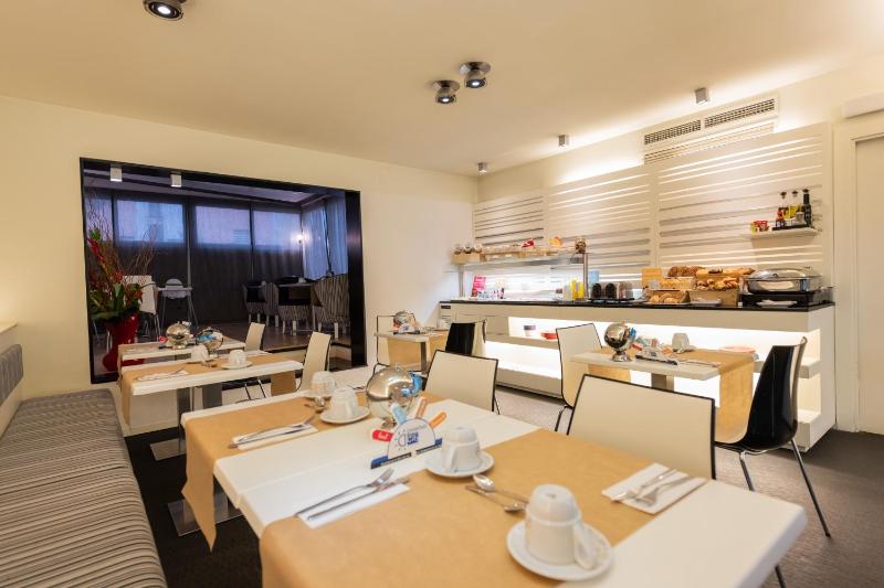Atenea Rekord Suites Barcelona - image 10