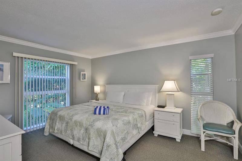 Apartment with Balcony image 3
