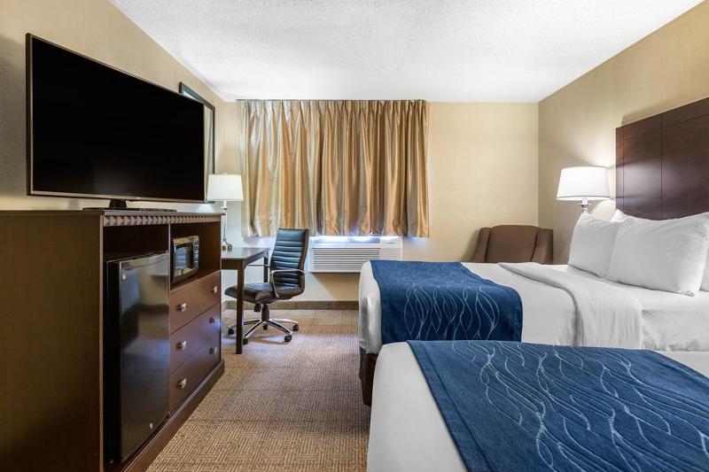 Double Room with Two Double Beds - Non-Smoking image 2