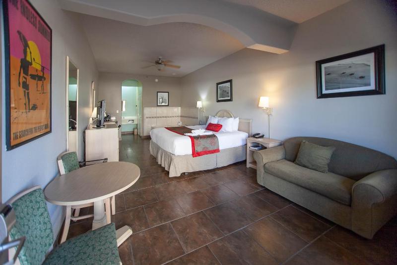 Ramada by Wyndham & Suites South Padre Island At the Beach - image 15