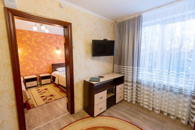 Suite (2 Adults) image 2
