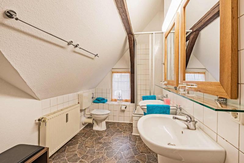 Four-Bedroom Holiday Flat Aquamarin image 2