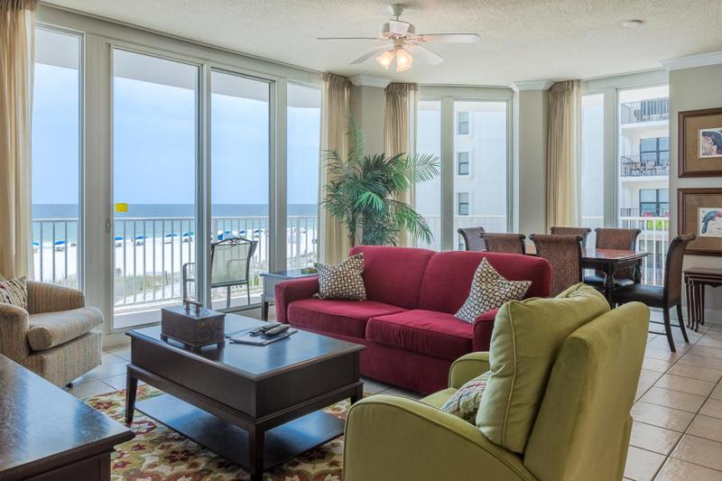 Three Bedroom Apartment image 1
