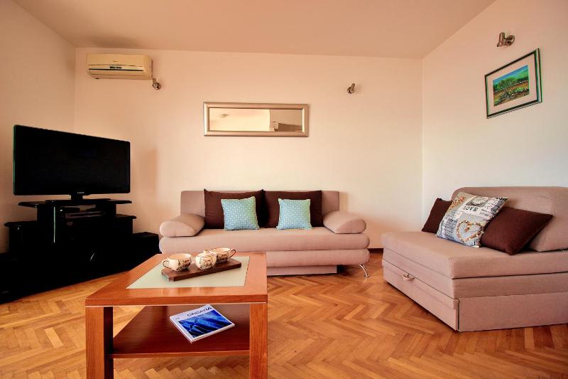 Sandy Beach Apartments - image 30