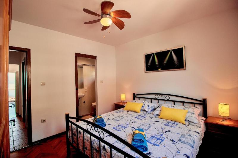 Sandy Beach Apartments - image 22