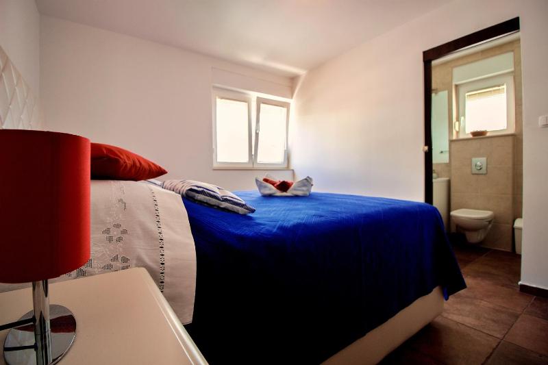 Sandy Beach Apartments - image 4