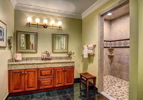 Suite with Terrace image 1
