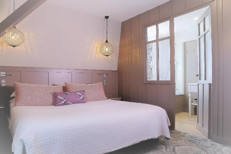 Classic Room image 4
