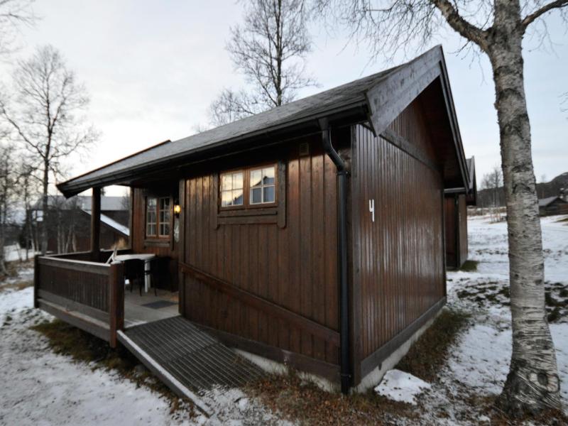 Two-Bedroom Cottage image 4