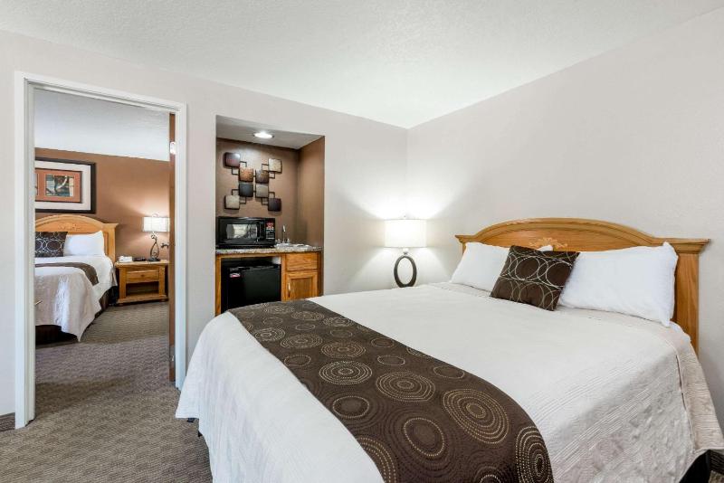 Two-Bedroom Suite - Non-Smoking image 2