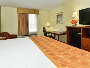 Queen Room image 4