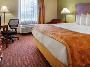 Queen Room image 3
