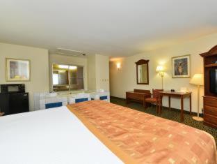 2 Queen Beds, Nonsmoking image 2