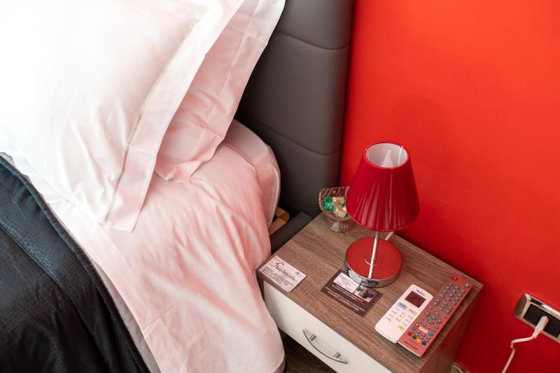 Deluxe Double Room image 4
