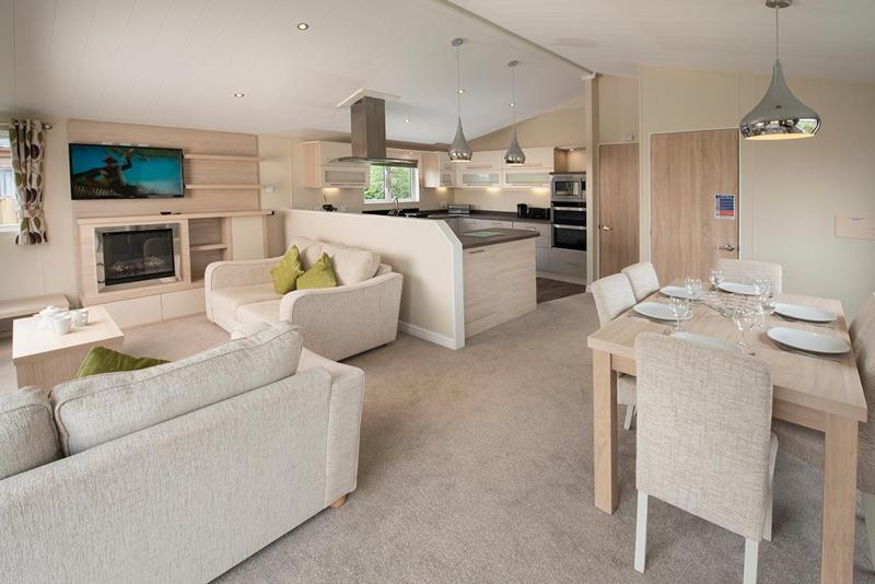 2 Bedroom Platinum Lodge image 3