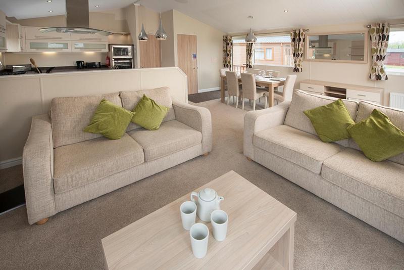 2 Bedroom Platinum Lodge image 1
