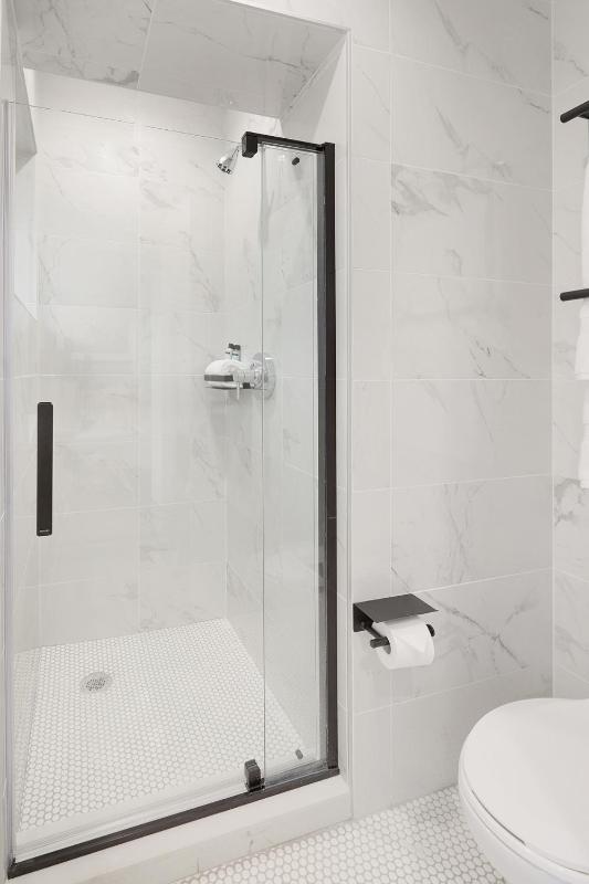 Ocean Treasure Beachside Suites - image 7